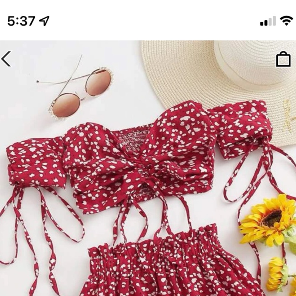 Red floral crop top off the shoulder, XS